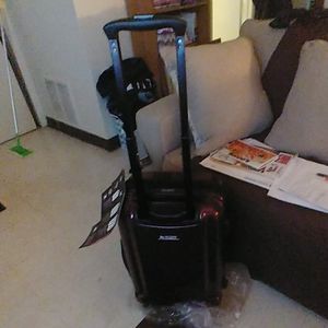 Brand new 2. Piece set.  Set.